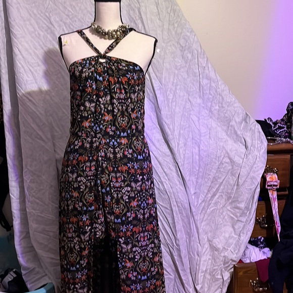 Spring time shorts romper - Picture 3 of 7